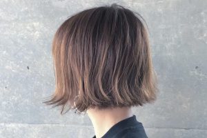Method To Enhance The Look Of The Long Thick Hair