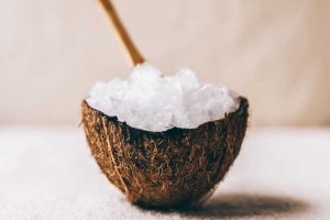 Method to use coconut oil in your shampoo